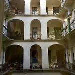Buda Boutique