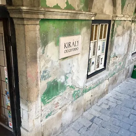 Buda Boutique *