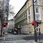 Buda Boutique *